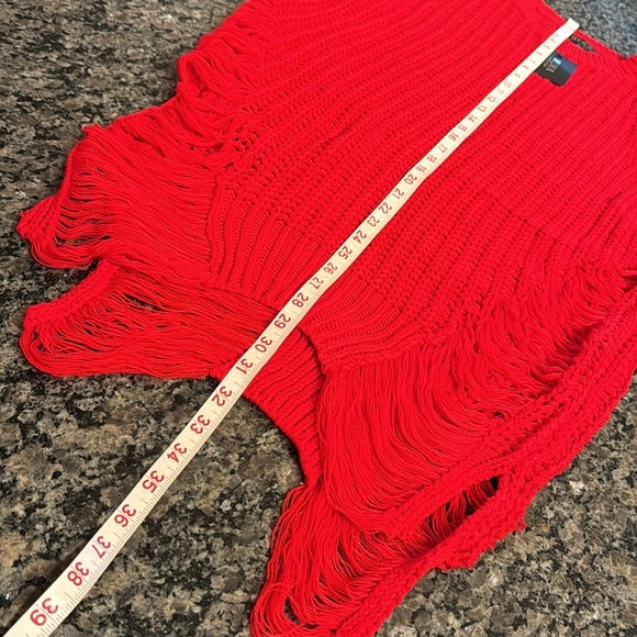 Hera collection red distressed acrylic crochet sleeveless sweater NWT M/L - Picture 8 of 9